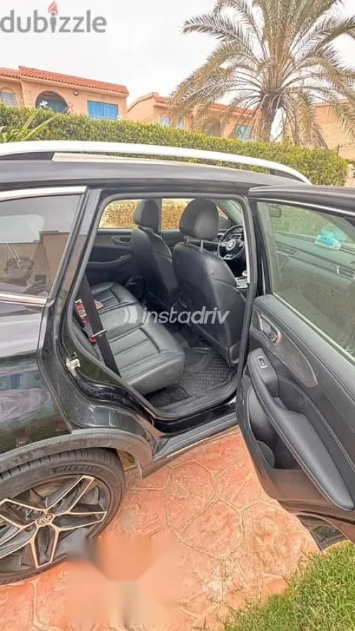 ام جى ار اكس 5 2023 أسود مستعملة للبيع - 8