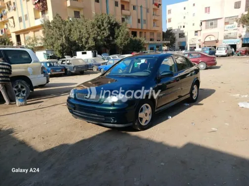 اوبل أسترا 2000 أخضر غامق مستعملة للبيع - 4