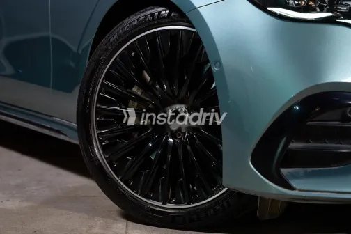 مرسيدس E 300 2024 أزرق غامق مستعملة للبيع - 3