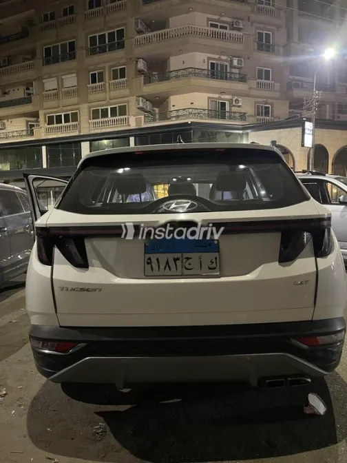 Hyundai Tucson 2023 White Used for Sale - 4