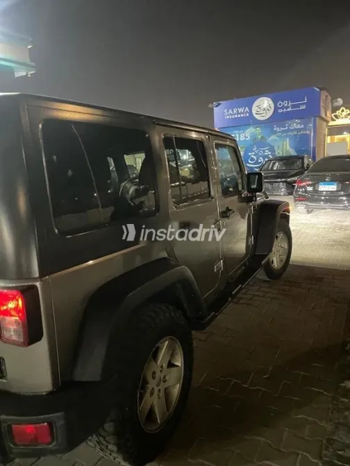 جيب رانجلر 2017 أبيض مستعملة للبيع - 4