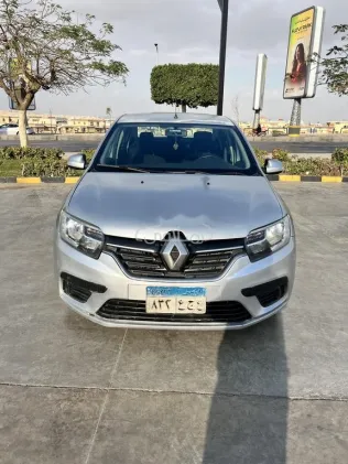 رينو لوجان 2020 أبيض مستعملة للبيع