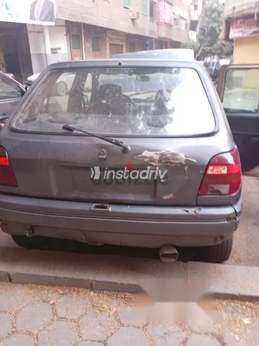 فورد فيستا 1996 فضي مستعملة للبيع - 3