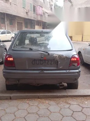 فورد فيستا 1996 فضي مستعملة للبيع