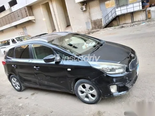 كيا كارينز 2014 أسود مستعملة للبيع - 3