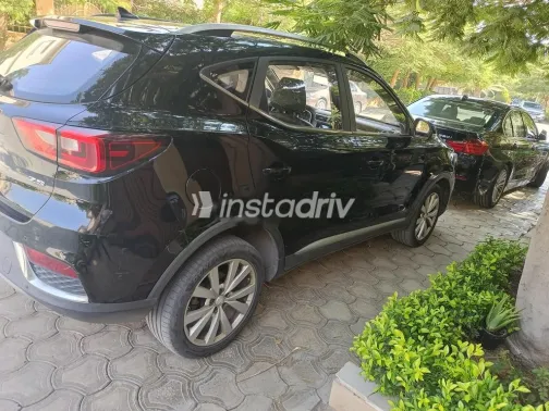 ام جى ZS 2021 أسود مستعملة للبيع - 5