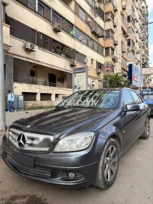 Mercedes C 180 2010 Gray Used for Sale - 3