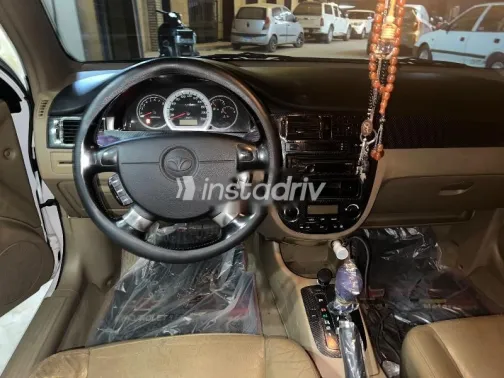 دايو لاستى 2006 أبيض مستعملة للبيع - 4