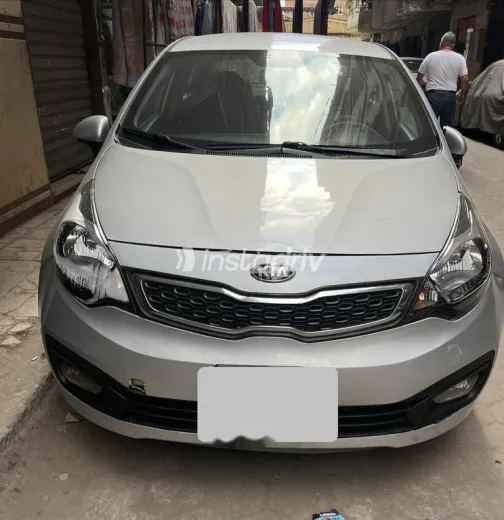 كيا ريو 2015 فضي مستعملة للبيع - 1