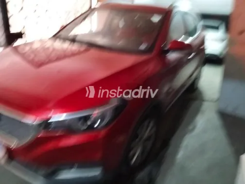 MG ZS 2021 White Used for Sale - 3