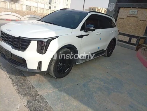 Kia Sorento 2024 White Used for Sale - 3