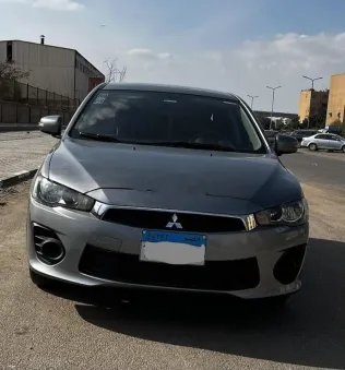 ميتسوبيشي لانسر اى اكس شارك 2018 رمادي مستعملة للبيع
