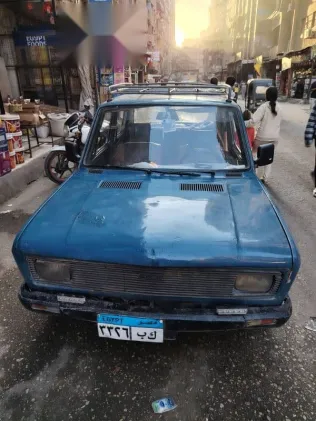 فيات 128 1979 أزرق غامق مستعملة للبيع