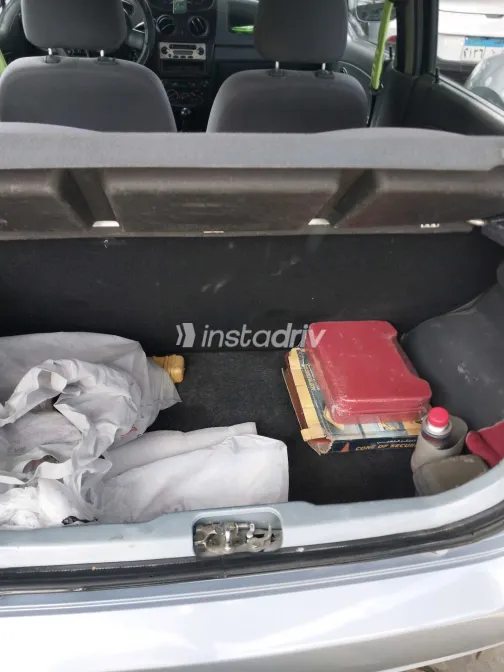 شيفروليه سبارك 2011 أبيض مستعملة للبيع - 6