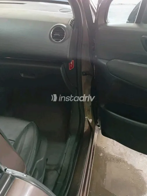 بيجو 3008 2016 أبيض مستعملة للبيع - 2