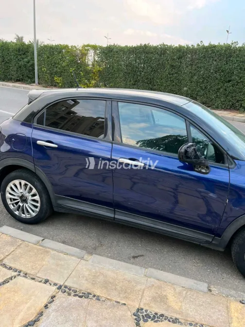 فيات 500 X 2021 أبيض مستعملة للبيع - 3