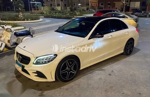 مرسيدس C 200 2020 أبيض مستعملة للبيع - 1