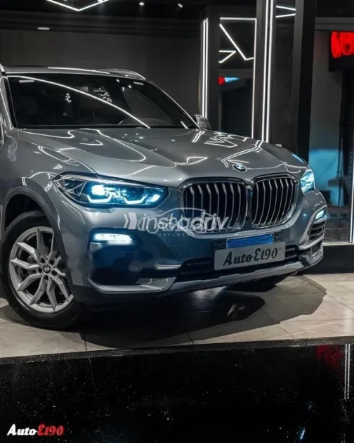بي ام دبليو X5 2020 رمادي مستعملة للبيع - 2