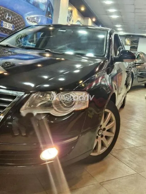 Volkswagen Passat 2009 Black Used for Sale - 4