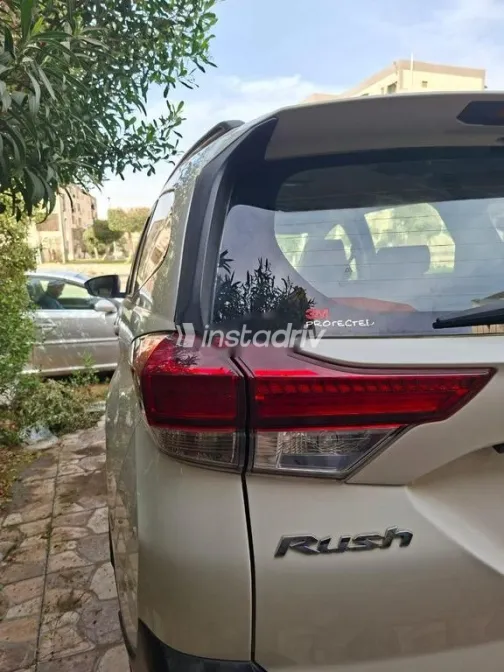 Toyota Rush 2019 White Used for Sale - 4