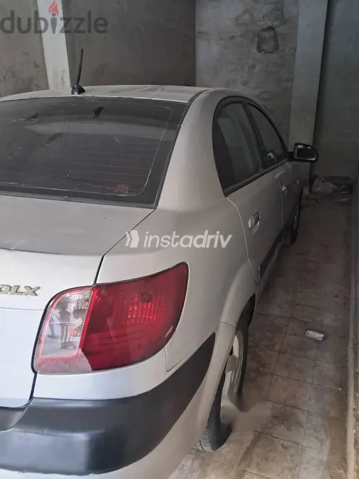 Kia Rio 2005 Silver Used for Sale - 4
