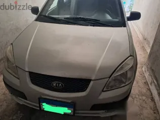 كيا ريو 2005 فضي مستعملة للبيع