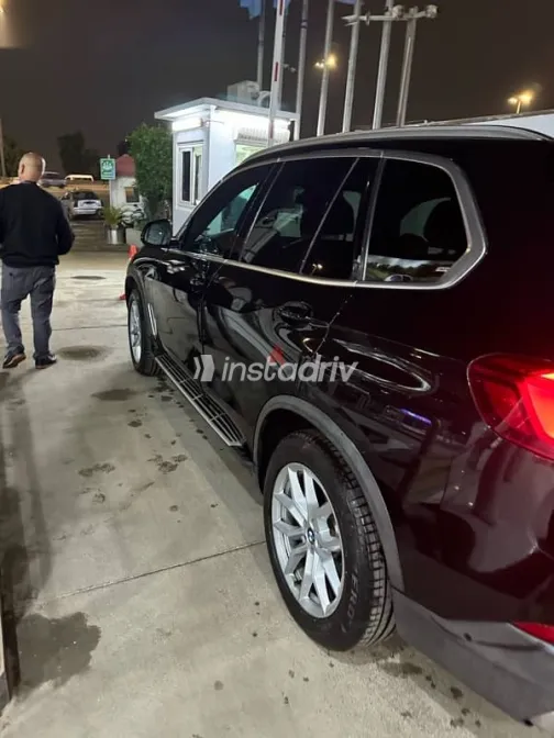 بي ام دبليو X5 2020 أسود مستعملة للبيع - 2