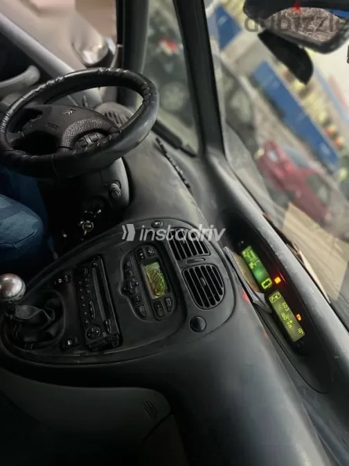 سيتروين كسارا 2003 أسود مستعملة للبيع - 5