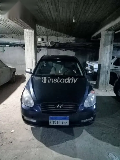 هيونداي اكسنت 2010 رمادي مستعملة للبيع - 2