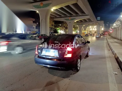 هيونداي اكسنت 2010 رمادي مستعملة للبيع - 5