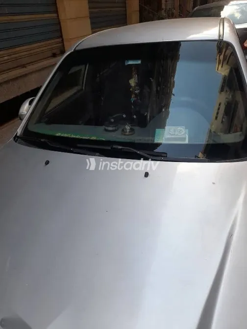 هيونداي فيرنا 2009 فضي مستعملة للبيع - 4