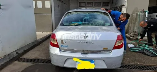 رينو سيمبول 2010 فضي مستعملة للبيع - 2