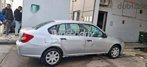 رينو سيمبول 2010 فضي مستعملة للبيع - 4