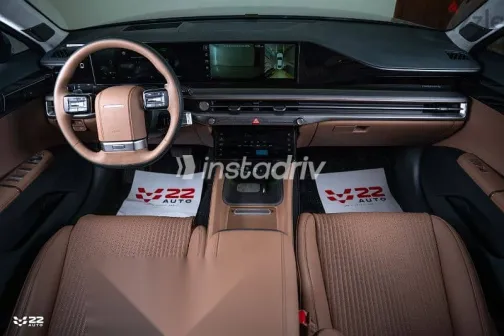 Hyundai Azera 2023 Silver Used for Sale - 4