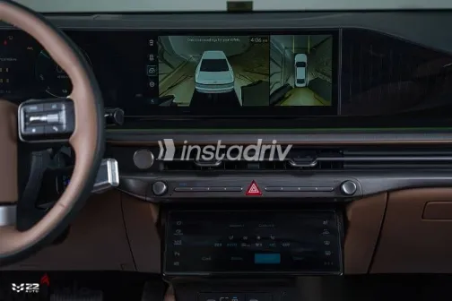 Hyundai Azera 2023 Silver Used for Sale - 6