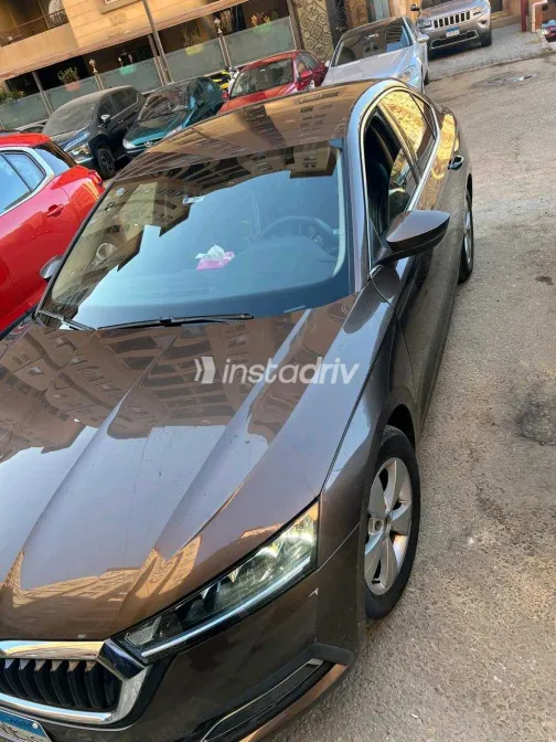 Skoda Octavia 2021 White Used for Sale - 3