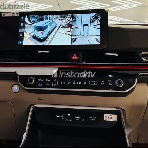 Kia Carnival 2024 White Used for Sale - 9