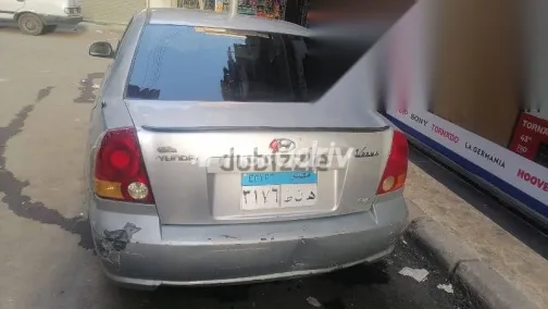 هيونداي فيرنا 2012 فضي مستعملة للبيع - 1