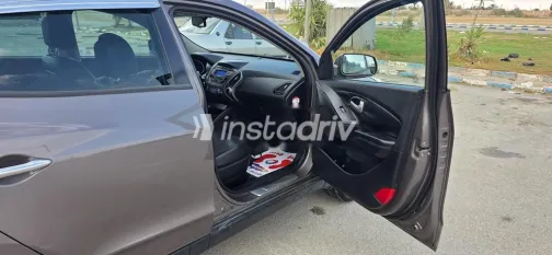 هيونداي IX 35 2016 أبيض مستعملة للبيع - 1