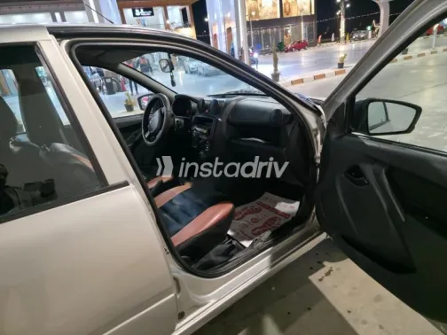 لادا جرانتا 2015 فضي مستعملة للبيع - 5