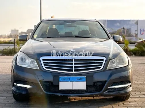 مرسيدس C 180 2014 فضي مستعملة للبيع - 1