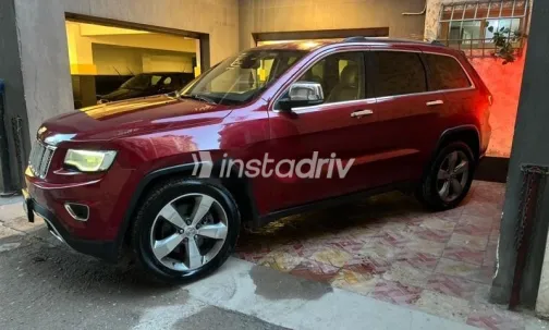 جيب جراند شيروكي 2014 أحمر مستعملة للبيع - 4