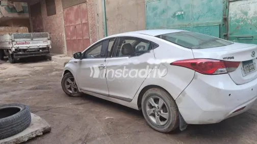 Hyundai Elantra 2012 White Used for Sale - 3