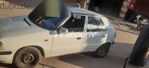 سكودا فيليشيا 1995 أبيض مستعملة للبيع - 4
