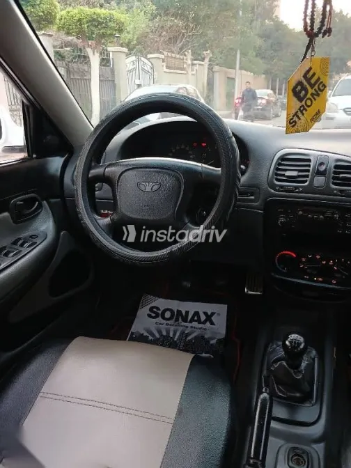 دايو نوبيرا 1998 أبيض مستعملة للبيع - 9