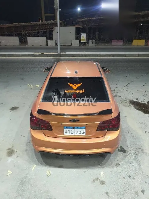 شيفروليه كروز 2010 ذهبي مستعملة للبيع - 2