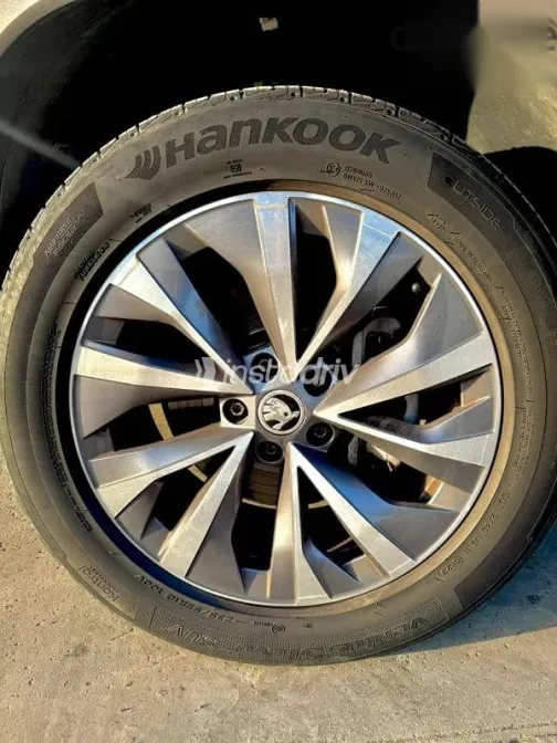 سكودا كودياك 2024 أبيض مستعملة للبيع - 4