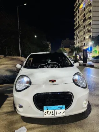 جيلي باندينو 2014 أبيض مستعملة للبيع