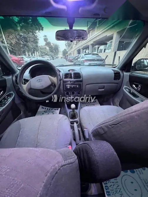 هيونداي فيرنا 2010 أسود مستعملة للبيع - 7