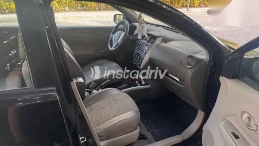 نيسان صنى 2020 أسود مستعملة للبيع - 3